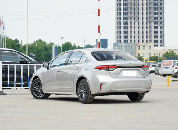 凌尚 2021款 2.0L 豪华版 外观   斜后