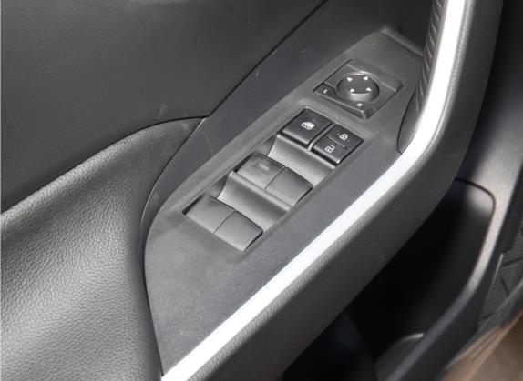 威兰达新能源 2021款 高性能版 2.5L 两驱劲擎版 车厢座椅   门窗控制