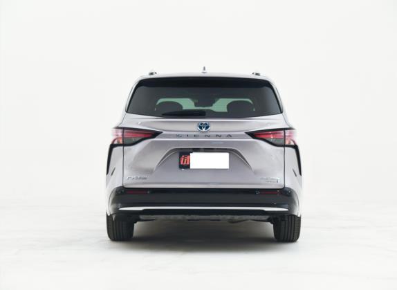 赛那SIENNA 2021款 2.5L混动 铂金版 外观   正后