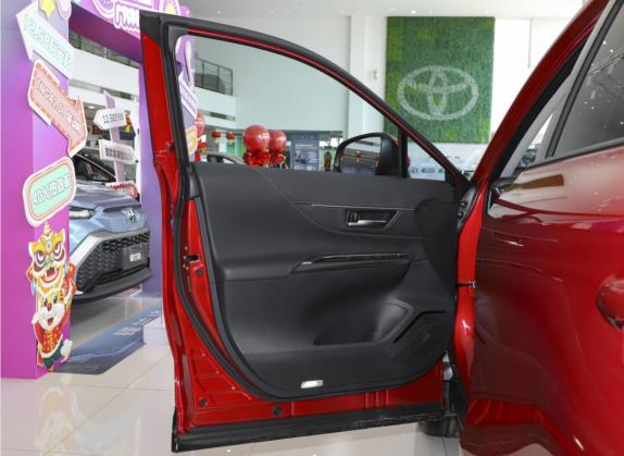威飒 2022款 2.0L CVT两驱尊贵版 车厢座椅   前门板