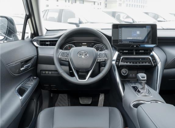 威飒 2022款 2.0L CVT两驱豪华版 中控类   驾驶位