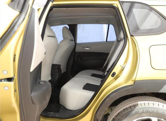 锋兰达 2022款 2.0L CVT尊贵版 车厢座椅   后排空间