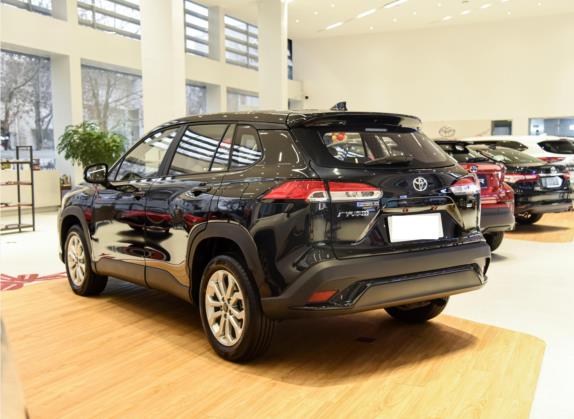 锋兰达 2022款 2.0L CVT精英版 外观   斜后