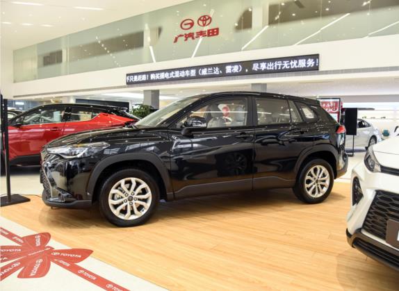 锋兰达 2022款 2.0L CVT精英版 外观   正侧