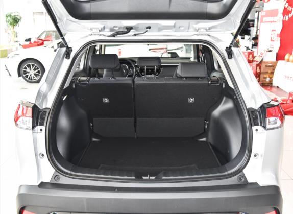 锋兰达 2022款 2.0L CVT领先版 车厢座椅   后备厢