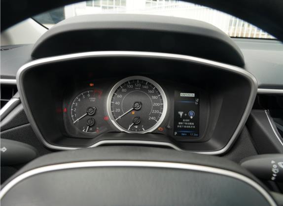 锋兰达 2022款 2.0L CVT豪华PLUS版 中控类   仪表盘
