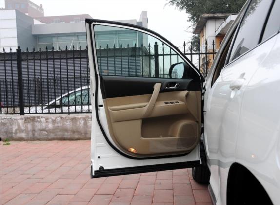 汉兰达 2012款 2.7L 两驱5座精英版 车厢座椅   前门板