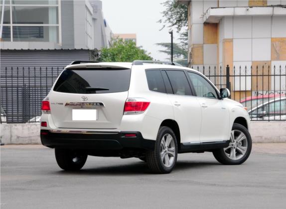 汉兰达 2012款 2.7L 两驱7座豪华版 外观   斜后