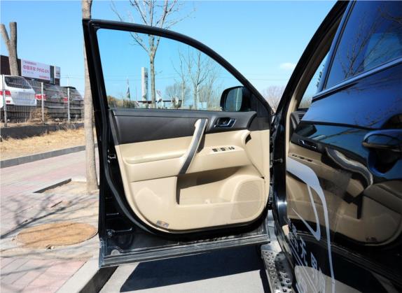 汉兰达 2012款 2.7L 两驱7座豪华导航版 车厢座椅   前门板