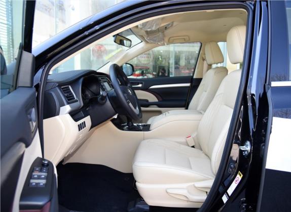 汉兰达 2015款 2.0T 两驱精英版 7座 车厢座椅   前排空间