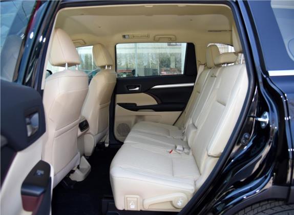 汉兰达 2015款 2.0T 两驱精英版 7座 车厢座椅   后排空间