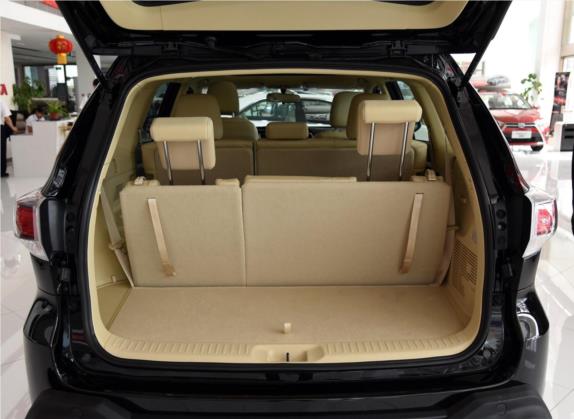 汉兰达 2015款 2.0T 两驱豪华版 7座 车厢座椅   后备厢