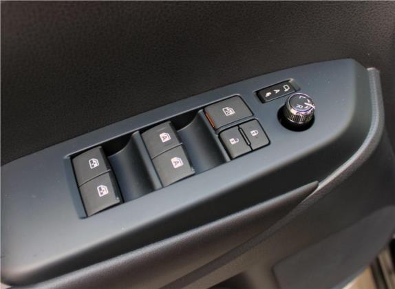 汉兰达 2015款 2.0T 两驱豪华导航版 7座 车厢座椅   门窗控制