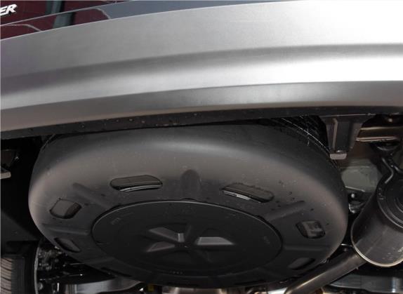汉兰达 2015款 2.0T 四驱精英版 7座 其他细节类   备胎