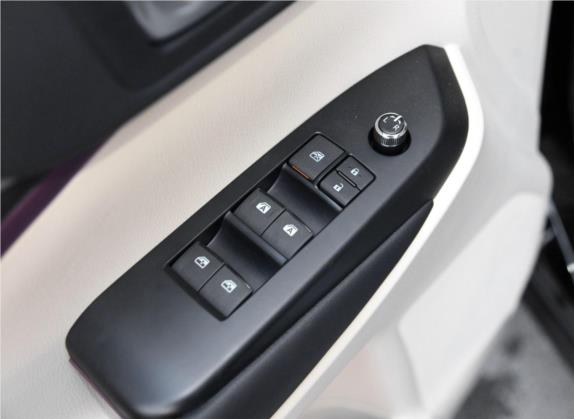 汉兰达 2015款 2.0T 四驱精英版 7座 车厢座椅   门窗控制