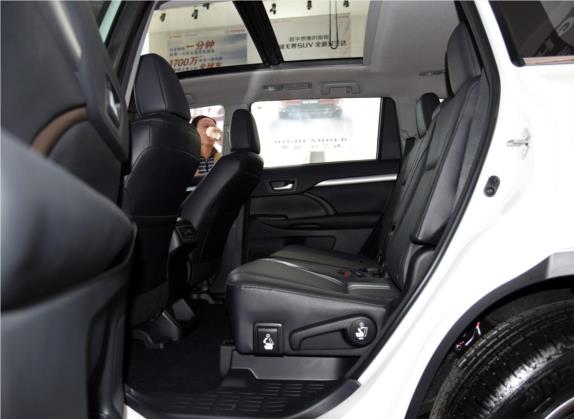 汉兰达 2015款 2.0T 四驱豪华版 7座 车厢座椅   后排空间