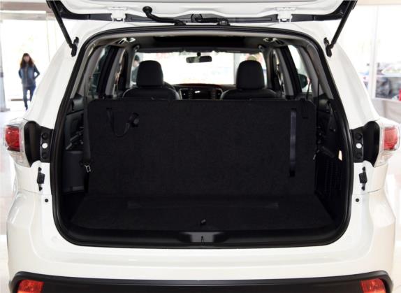 汉兰达 2015款 2.0T 四驱豪华版 7座 车厢座椅   后备厢
