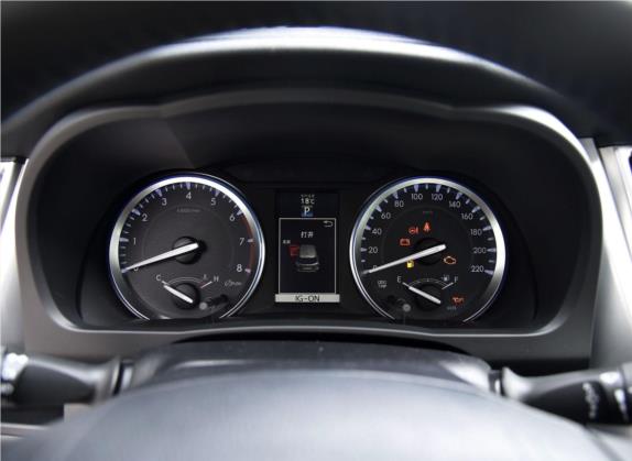 汉兰达 2015款 2.0T 四驱豪华导航版 7座 中控类   仪表盘