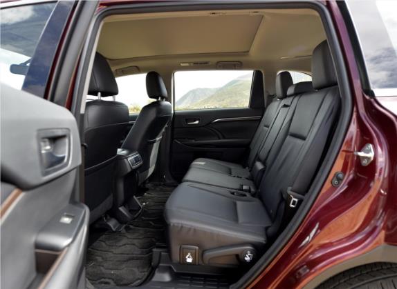 汉兰达 2015款 2.0T 四驱至尊版 7座 车厢座椅   后排空间