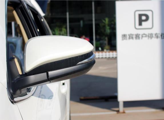 汉兰达 2015款 3.5L 四驱豪华导航版 7座 外观细节类   外后视镜