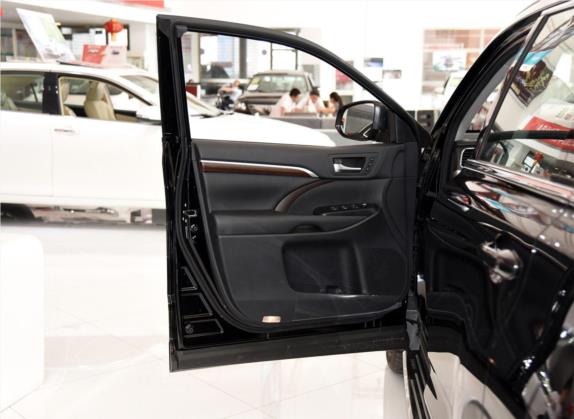 汉兰达 2015款 3.5L 四驱至尊版 7座 车厢座椅   前门板