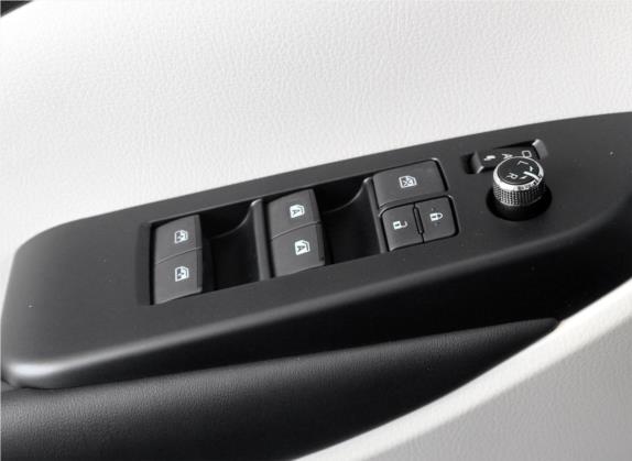 汉兰达 2018款 2.0T 两驱豪华版 7座 国V 车厢座椅   门窗控制