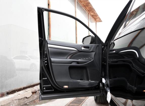 汉兰达 2018款 2.0T 两驱尊贵版 7座 国V 车厢座椅   前门板