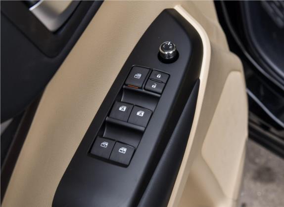 汉兰达 2018款 2.0T 四驱精英版 7座 国V 车厢座椅   门窗控制