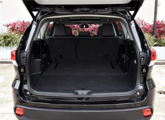 汉兰达 2018款 2.0T 四驱至尊版 7座 国V 车厢座椅   后备厢