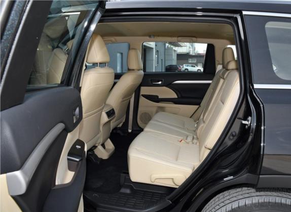 汉兰达 2018款 2.0T 两驱精英版 5座 国VI 车厢座椅   后排空间