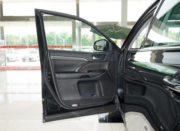汉兰达 2021款 2.0T 两驱尊贵版 7座 车厢座椅   前门板