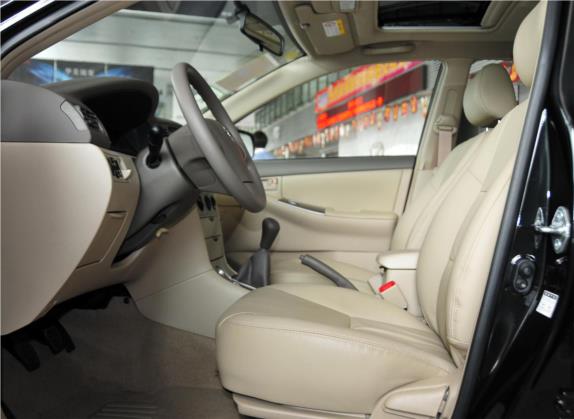 花冠 2010款 1.6L 手动豪华版 车厢座椅   前排空间