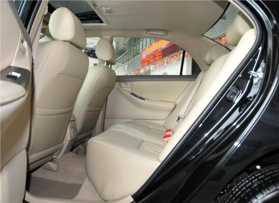 花冠 2010款 1.6L 手动豪华版 车厢座椅   后排空间