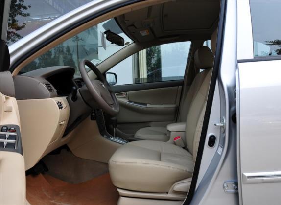 花冠 2011款 1.6L 自动豪华版 车厢座椅   前排空间