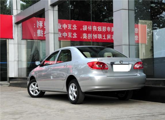 花冠 2011款 1.6L 自动豪华版 外观   斜后