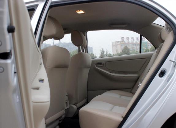 花冠 2013款 1.6L 手动超值版 车厢座椅   后排空间