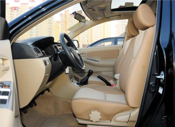花冠 2013款 1.6L 手动卓越版 车厢座椅   前排空间
