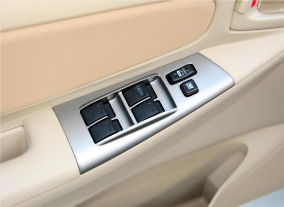 花冠 2013款 1.6L 手动卓越版 车厢座椅   门窗控制
