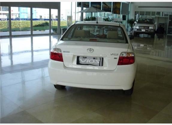 威驰 2004款 1.3L GL MT 外观   正后