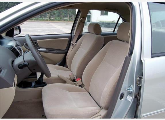 威驰 2006款 1.5L GL-i MT 车厢座椅   前排空间