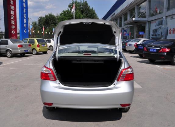 威驰 2011款 1.6L GL-i 天窗版 AT 车厢座椅   后备厢