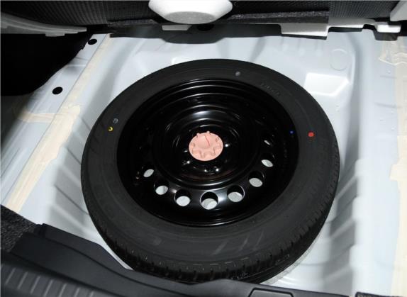 威驰 2014款 1.5L 自动智臻版 其他细节类   备胎