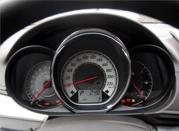 威驰 2015款 1.5L 自动智享星光版 中控类   仪表盘