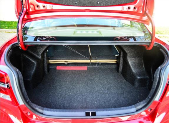 威驰 2017款 1.5L CVT尊行版 车厢座椅   后备厢