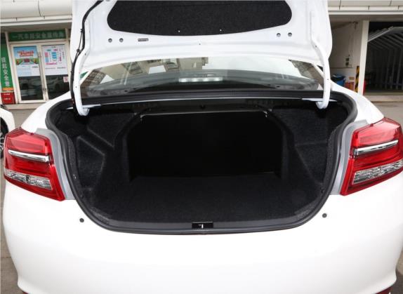 威驰 2019款 1.5L CVT智行版 车厢座椅   后备厢