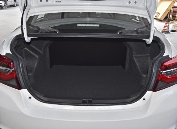 威驰 2021款 1.5L CVT创行版 车厢座椅   后备厢