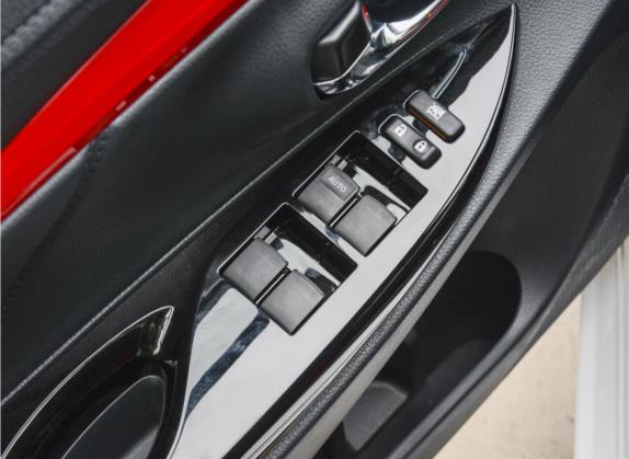 威驰 2021款 1.5L CVT智行版 车厢座椅   门窗控制