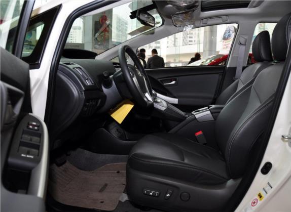 普锐斯 2012款 1.8L 豪华先进版 车厢座椅   前排空间