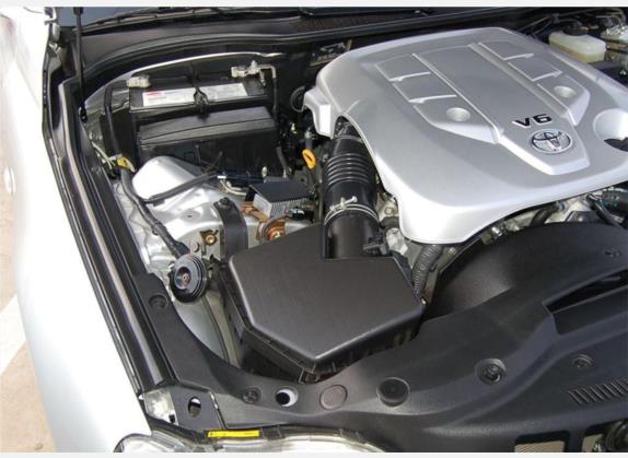 锐志 2006款 2.5V 其他细节类   发动机舱