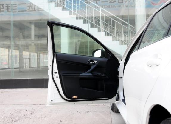 锐志 2010款 2.5S 风度菁华版 车厢座椅   前门板